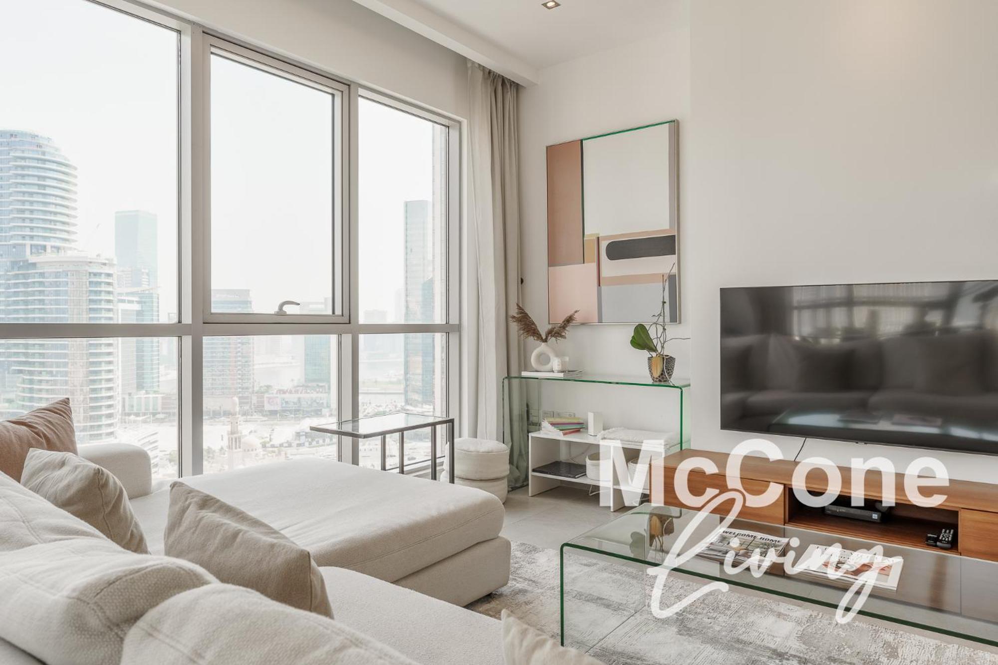 Prime Downtown 2br Retreat * Dubai