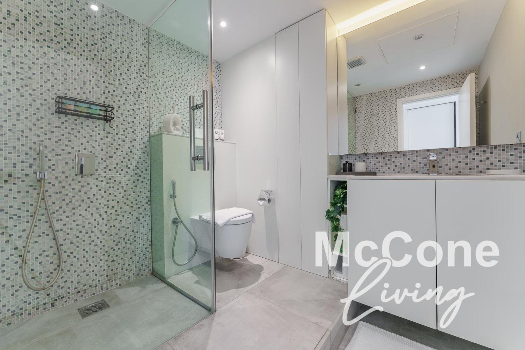 Apartment Prime Downtown 2br Retreat Dubai